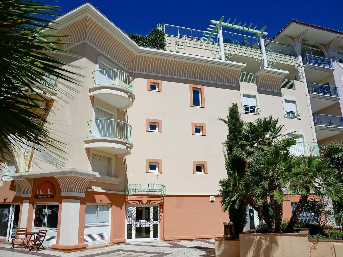Apartment Residence Les Cariatides By Interhome Frejus