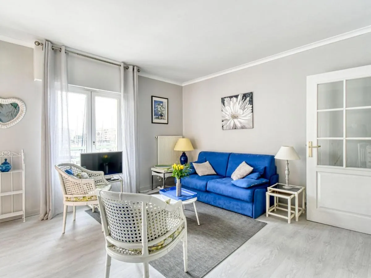 Apartment Residence Les Cariatides By Interhome Frejus 0*,