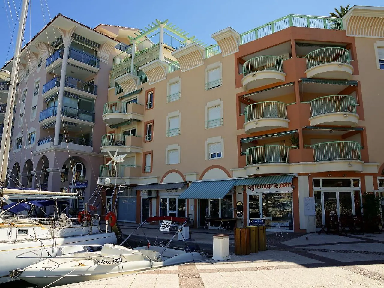 Apartment Residence Les Cariatides By Interhome Frejus France